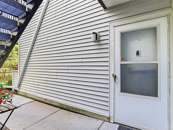 4th image of 2310 Benson Ave APT H