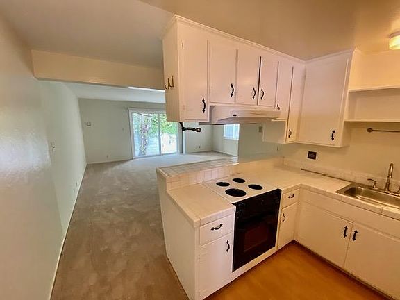 2nd image of 16 Highland Ave APT 8