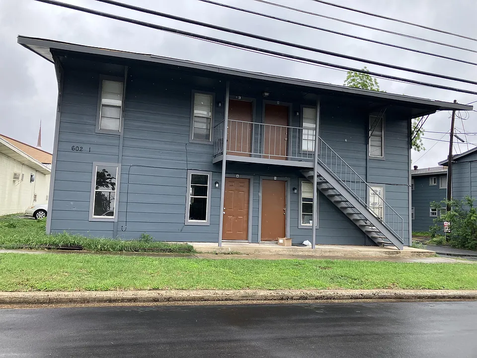 602 N 2nd St #1-D