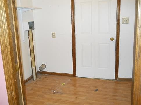 4th image of 1207 N Lincoln St