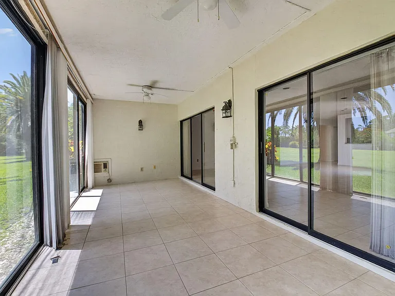 9264 Vista Del Lago #A — Photo 34