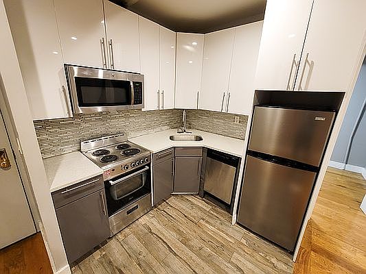 2nd image of 496 Concord Ave #1F