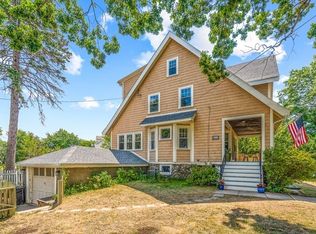 96 Warwick Rd, Melrose, MA 02176