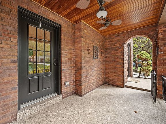 3rd image of 463 Willow Dr