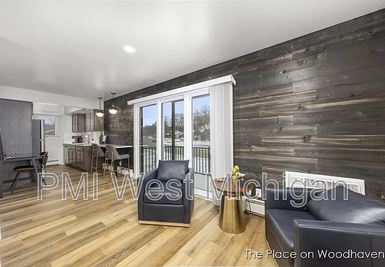 8424 Woodhaven Dr SW — Photo 5