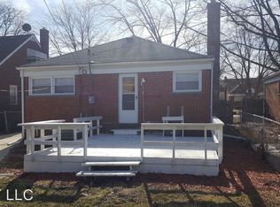 13368 Netherwood St, Southgate, MI 48195
