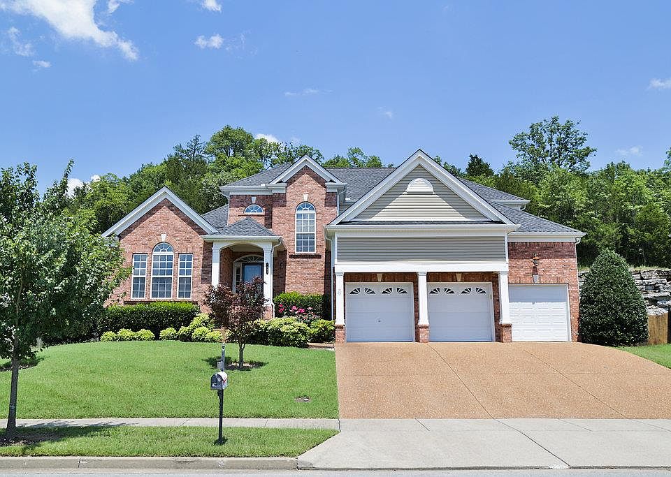 1st image of 1561 Towne Park Ln