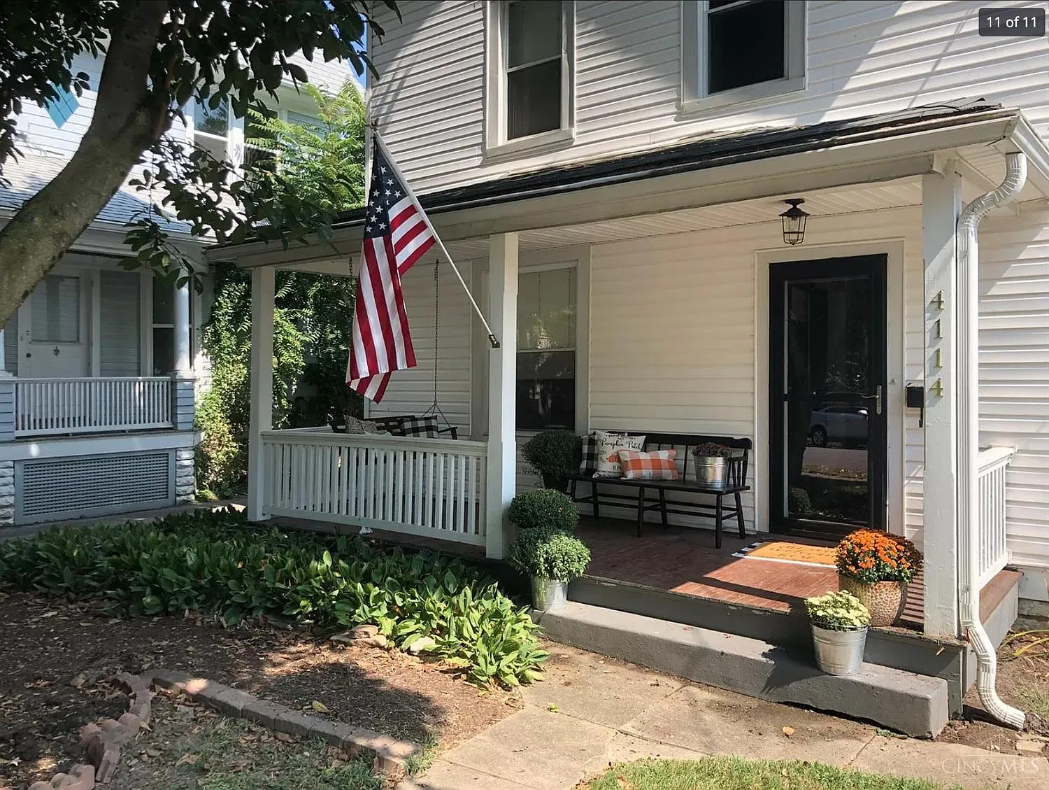 3 bed, 1.5 bath, 1268 sqft, $2,400 — Photo 1