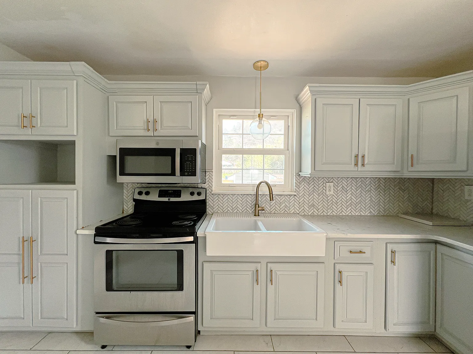 3 bed, 1040 sqft, $1,500 — Photo 3