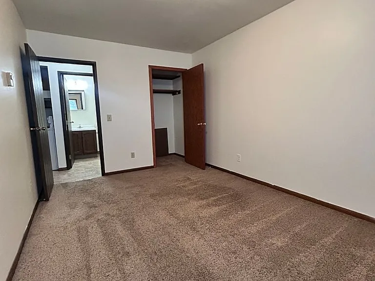 601 Colfax St — Photo 5