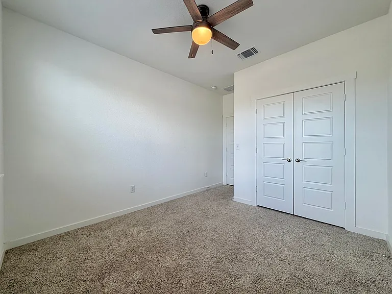 2901 Louris Ln — Photo 18