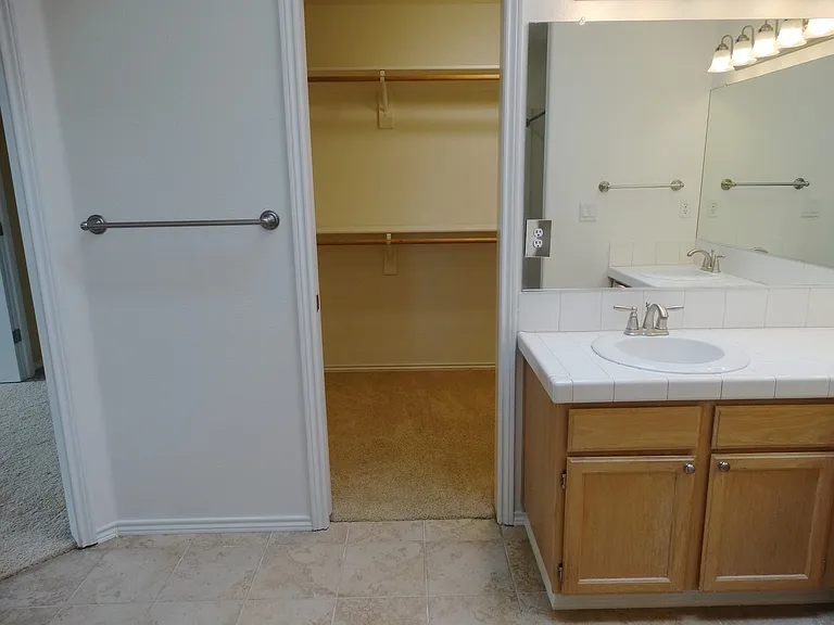 16655 SW Springwater Ct — Photo 17
