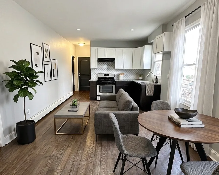 8 William St #1L