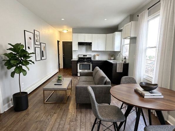 8 William St #1L