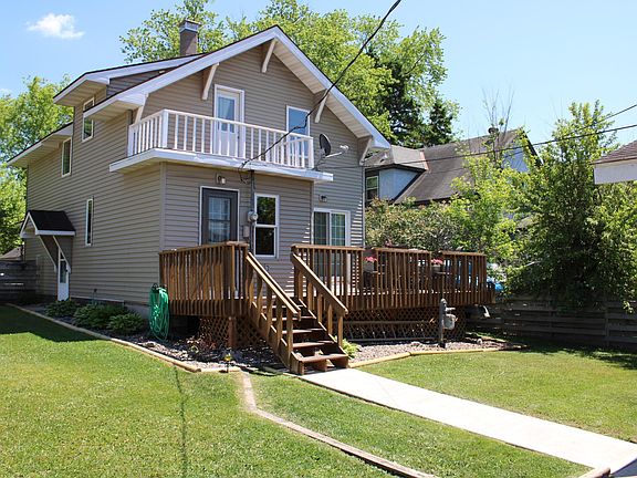 4th image of 214 3rd Ave
