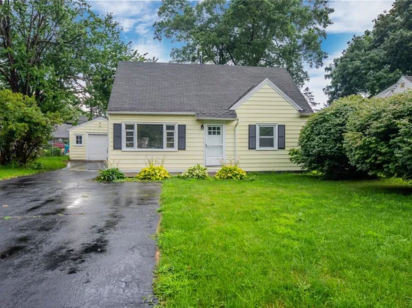 61 Ridgemar Rd, Rochester, NY 14615