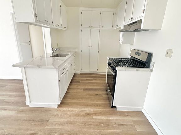 5th image of 18521 Prairie St APT 217