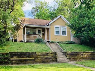 3010 Olive St, Saint Joseph, MO 64507