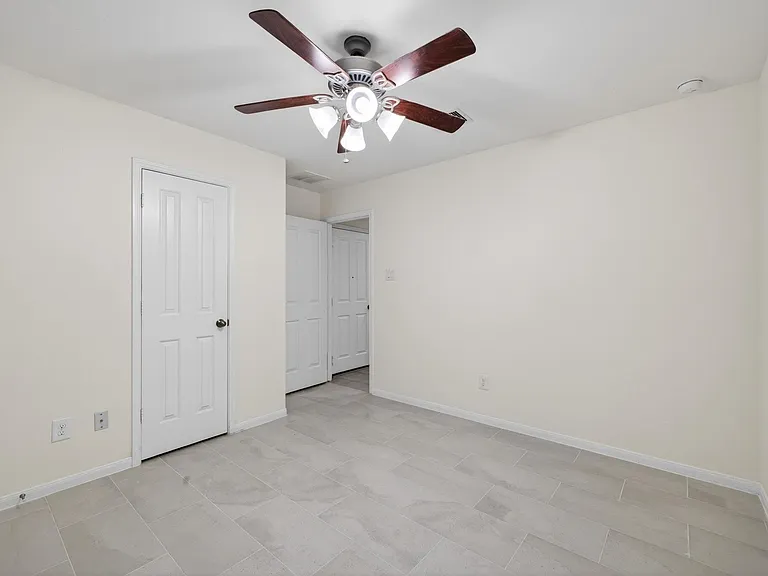 22414 Guston Hall Ln — Photo 22
