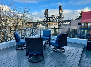 720 NW Naito Pkwy APT D25, Portland, OR 97209