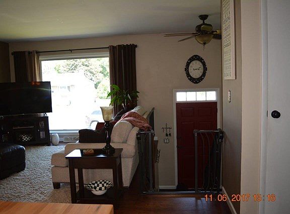 5th image of 207 Scott Ln