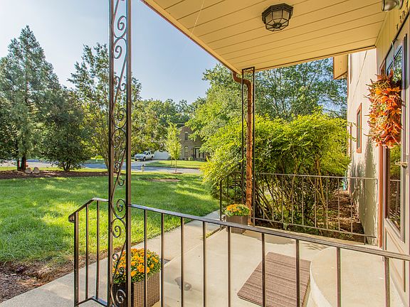 3rd image of 8307 Bella Vista Ct