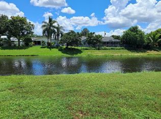 462 SW Dalton Cir, Port Saint Lucie, FL 34953