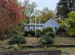 56 Railroad Ave, Pearl River, NY 10965