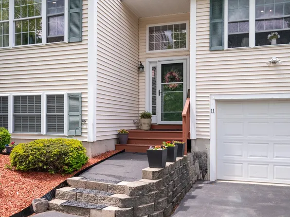 11 Nathaniel Drive #11, Raymond, NH 03077