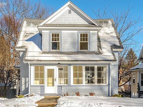 2nd image of 303 Lake Ave
