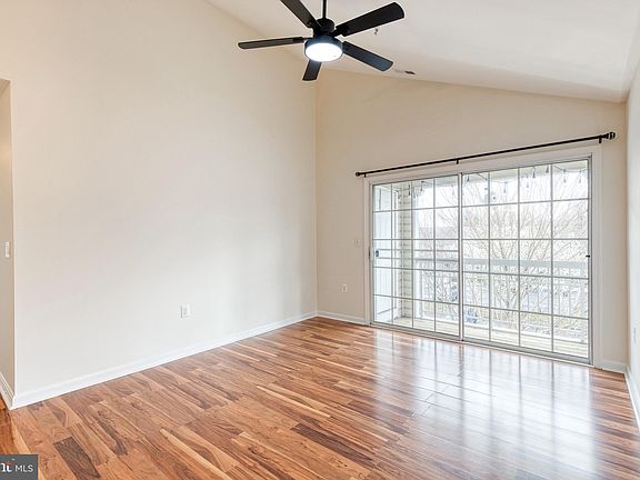 2nd image of 1402 Bonnett Pl Unit 138