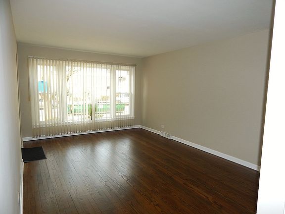 2nd image of 3724 Warren Ave