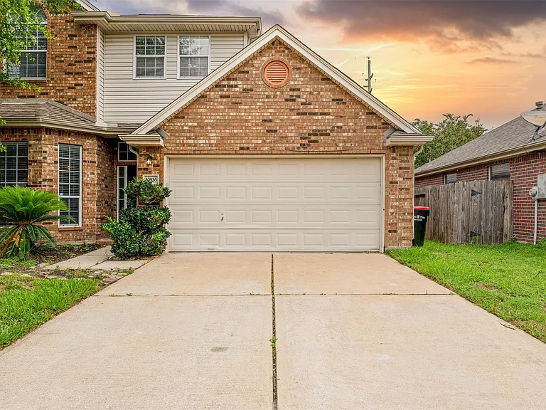 10926 Moonlit Fields Ct — Photo 3