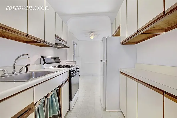 Sold by Corcoran | media 13