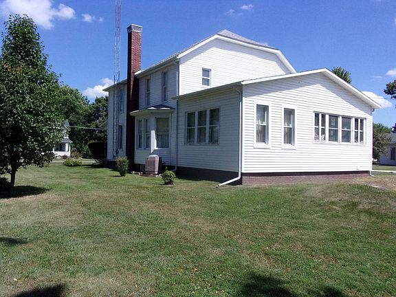 5th image of 612 E Adams St