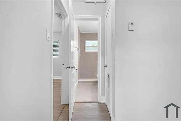 746 SW 4th St #2 — Photo 10