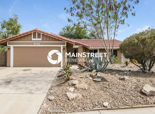 2114 E Winchcomb Dr, Phoenix, AZ 85022