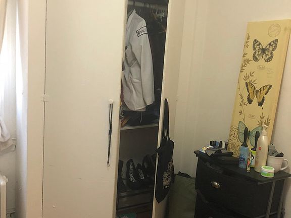 5th image of 226 Gano St APT 12