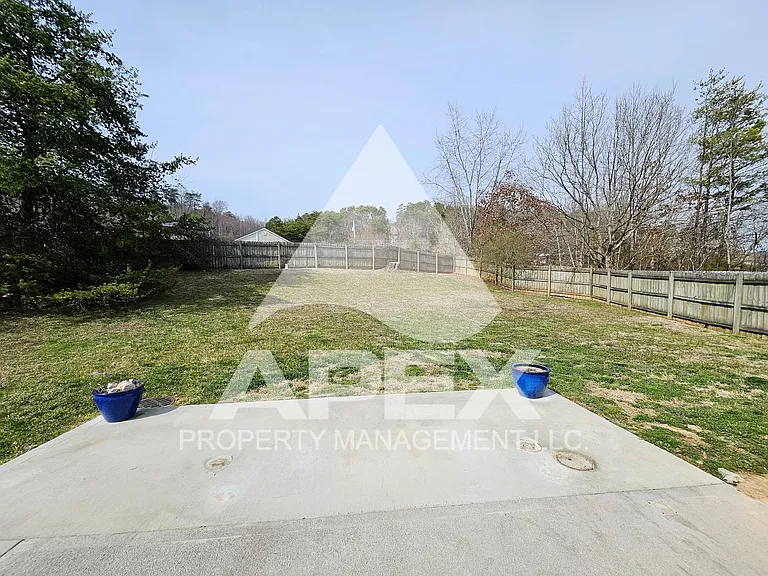 8705 Trapper Ln — Photo 28