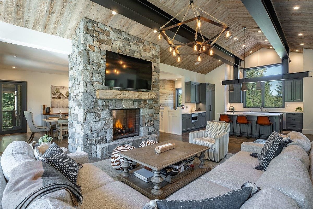 13212 Snowshoe Thompson Cir