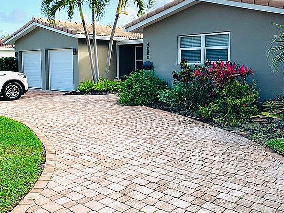 5th image of 4080 NE 15th Ave
