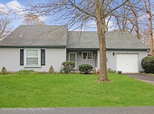 115 Morning Glory Ln, Whiting, NJ