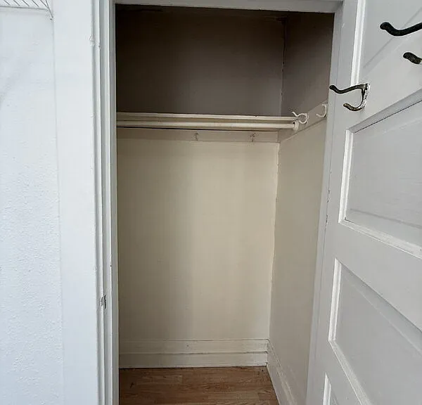 106 W Stroud St #2 — Photo 3