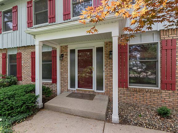 2nd image of 7534 Farmington Ave