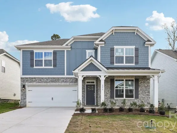 4279 Round Table Dr, Gastonia, NC 28056