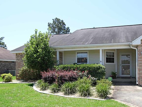 2nd image of 6401 Arbor Ln