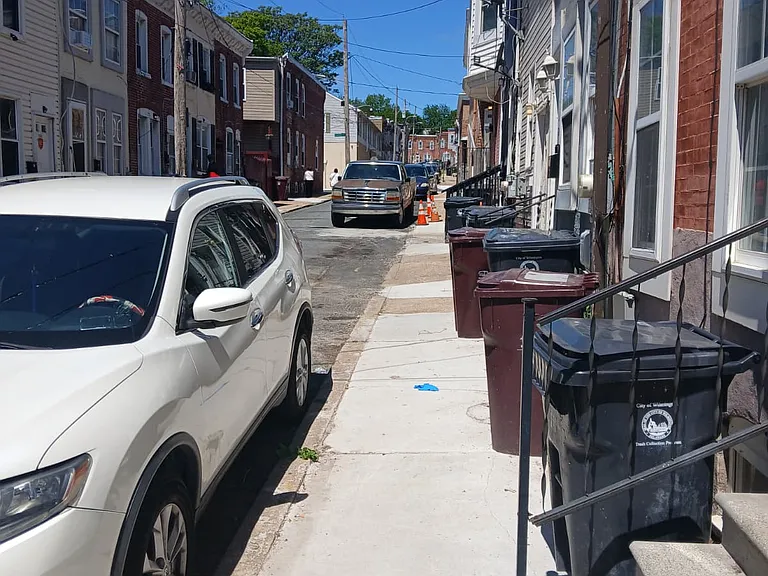 1117 Pleasant St — Photo 3