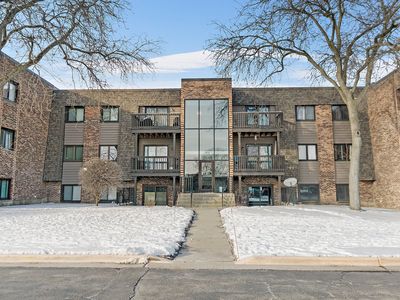 1484 Stonebridge Cir #B4, Wheaton, IL, 60187