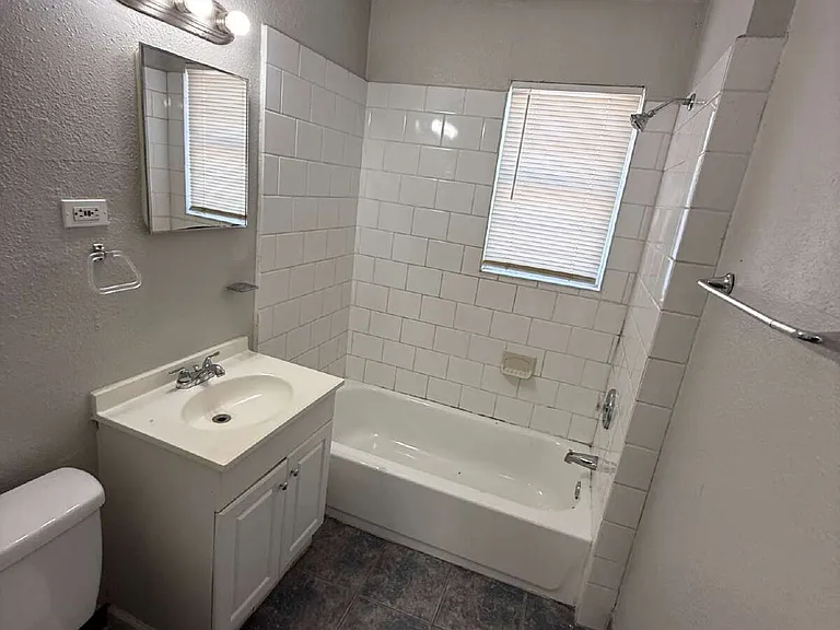 4522 Columbia Ave #2 — Photo 8