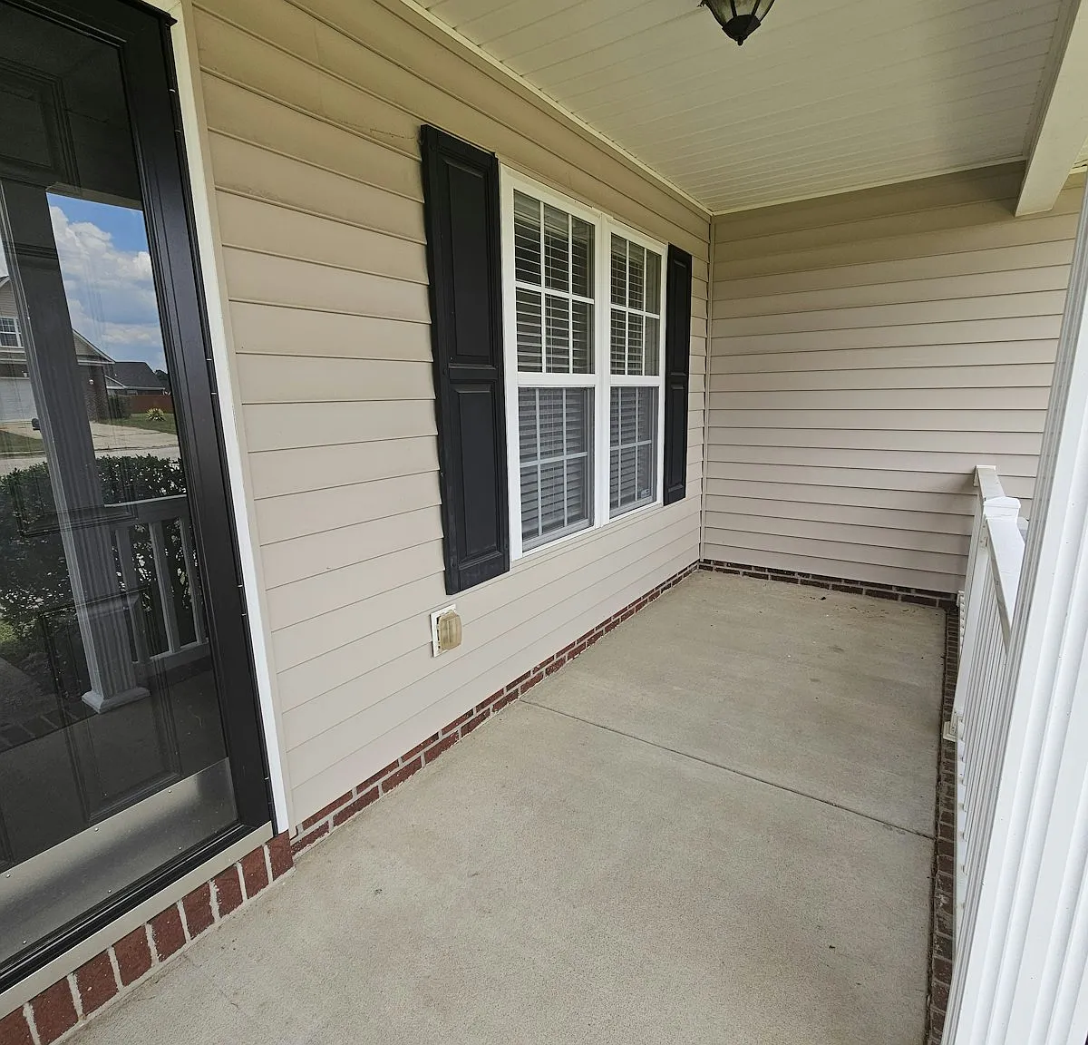 389 Ivywood Lane — Photo 3